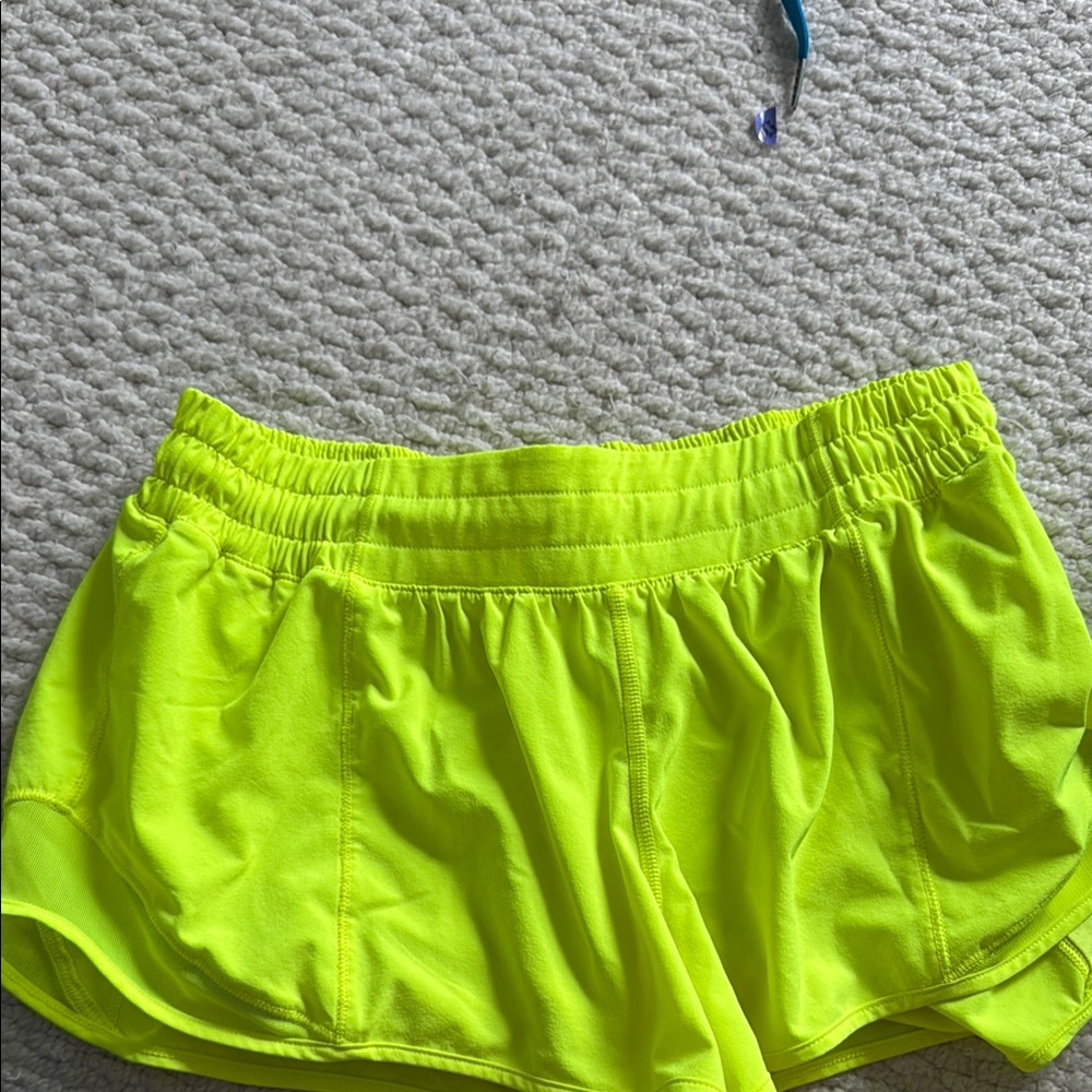 Lululemon Athletica Yellow Athletic Shorts Lightweight Moisture-Wicking